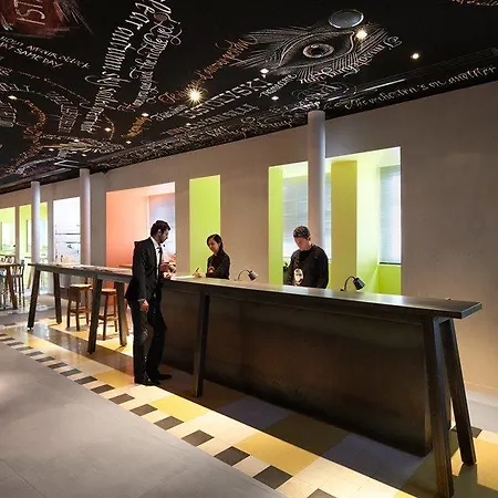 Demiroren Istiklal Κωνσταντινούπολη