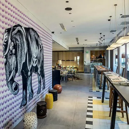 Demiroren Istiklal Κωνσταντινούπολη